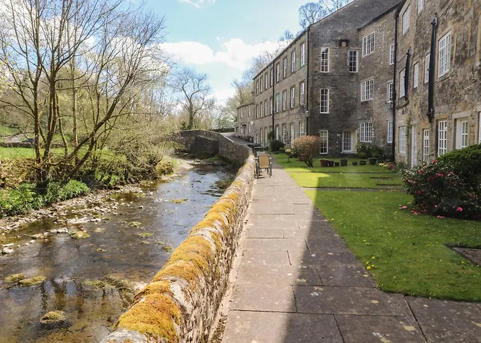 2 Riverside Walk 公寓 *